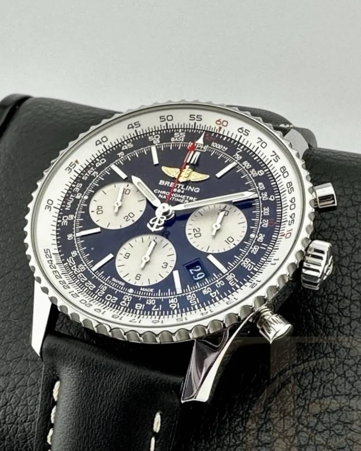 Breitling Navitimer 01 B01 Chronograph 43mm Date Indicator Black Dial Automatic Men's Wrist Watch